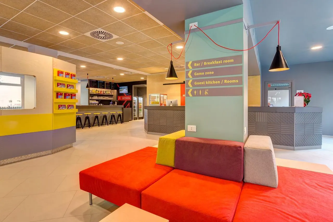 Hostel Meininger Milano Garibaldi Ιταλία