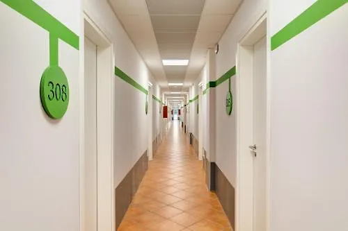 Hostel Meininger Milano Garibaldi
